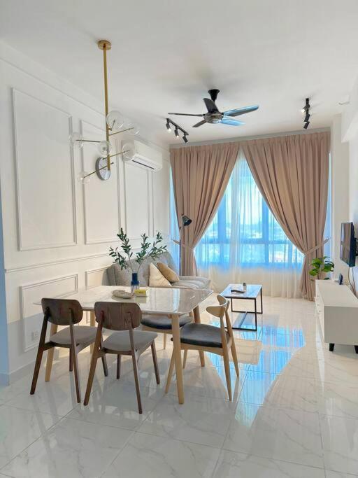 Netflix Two Bedroom Troika Kota Bharu Homestay 118 Exteriér fotografie